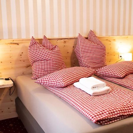 Roesslgut Bed & Breakfast Zederhaus Εξωτερικό φωτογραφία